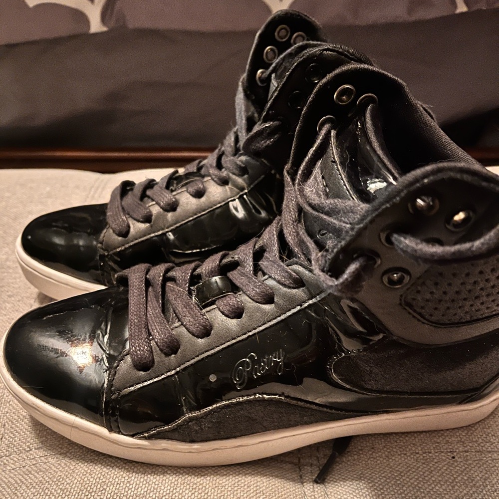 Pop tart glider high tops